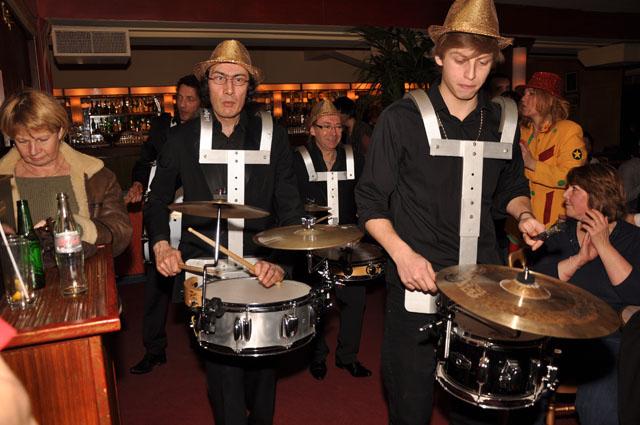 min 2011 03 08 mardi brass band 286